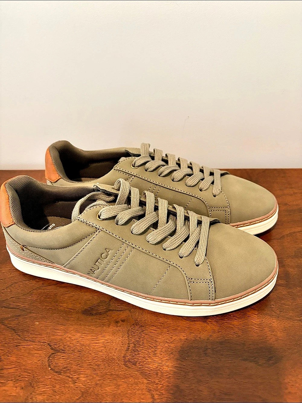 Nautica Sneakers in Green & Orange US 8.5 new no tags